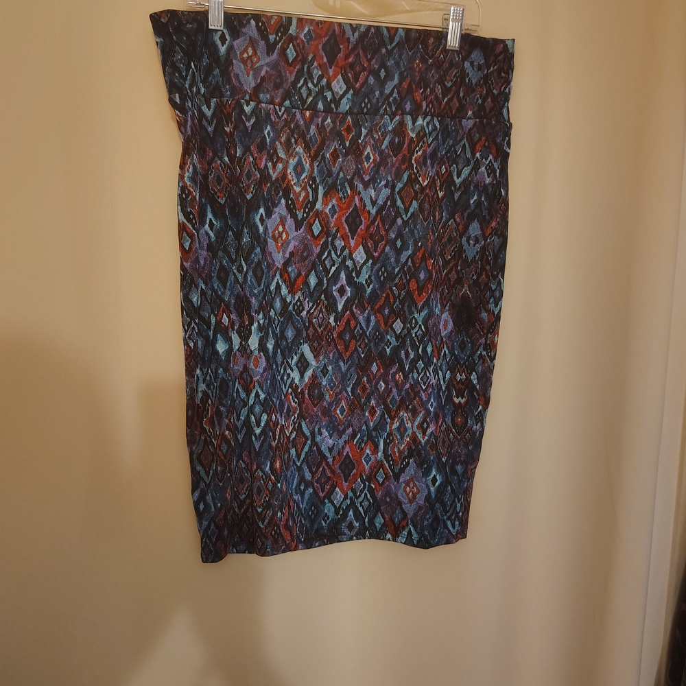 LuLaRoe Blue and Red Patterned Pencil Skirt
